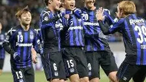 “颠覆三界，一招操作惊天地，却遭三场禁赛惩戒。”